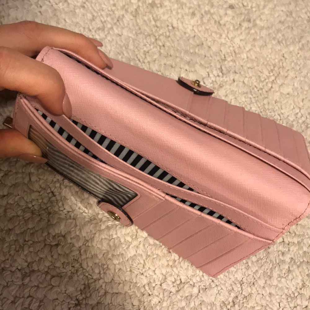 Kate Spade Wallet - Picture 6 of 7